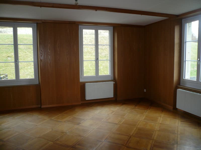 Schöne 7.5 Zimmer Maisonettewohnung zu vermieten (9)