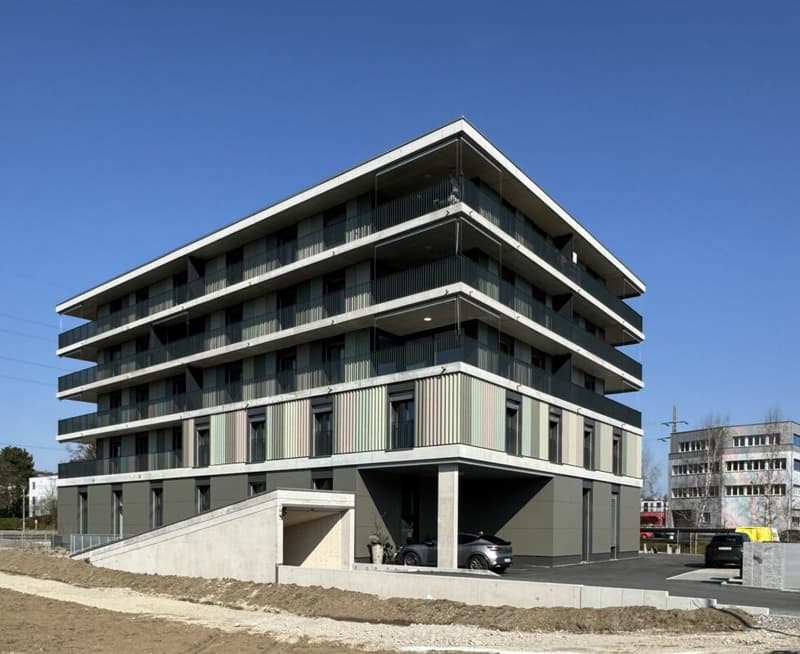 Espace de bureau et de pratique attractif directement à la gare de Buchs-Dällikon (1)