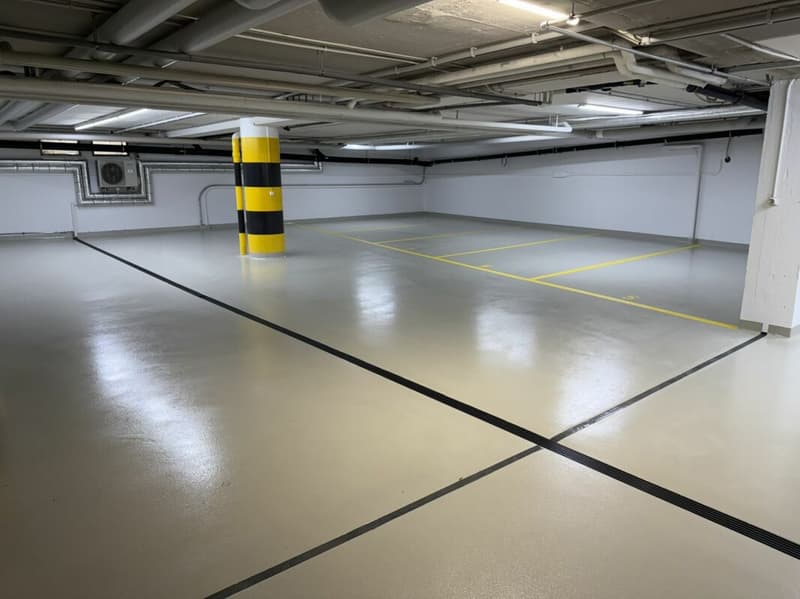 Tiefgarageneinstellplatz (2)