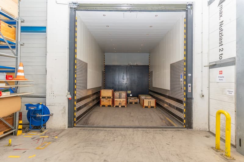 Grosszügige Gewerbefläche an zentraler Lage (zusammenhängend bis ca. 1'500m2) - ab CHF 90./m2 (4)