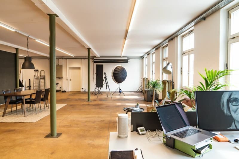 Espace commercial 163 m² avec ascenseur de marchandises (2)