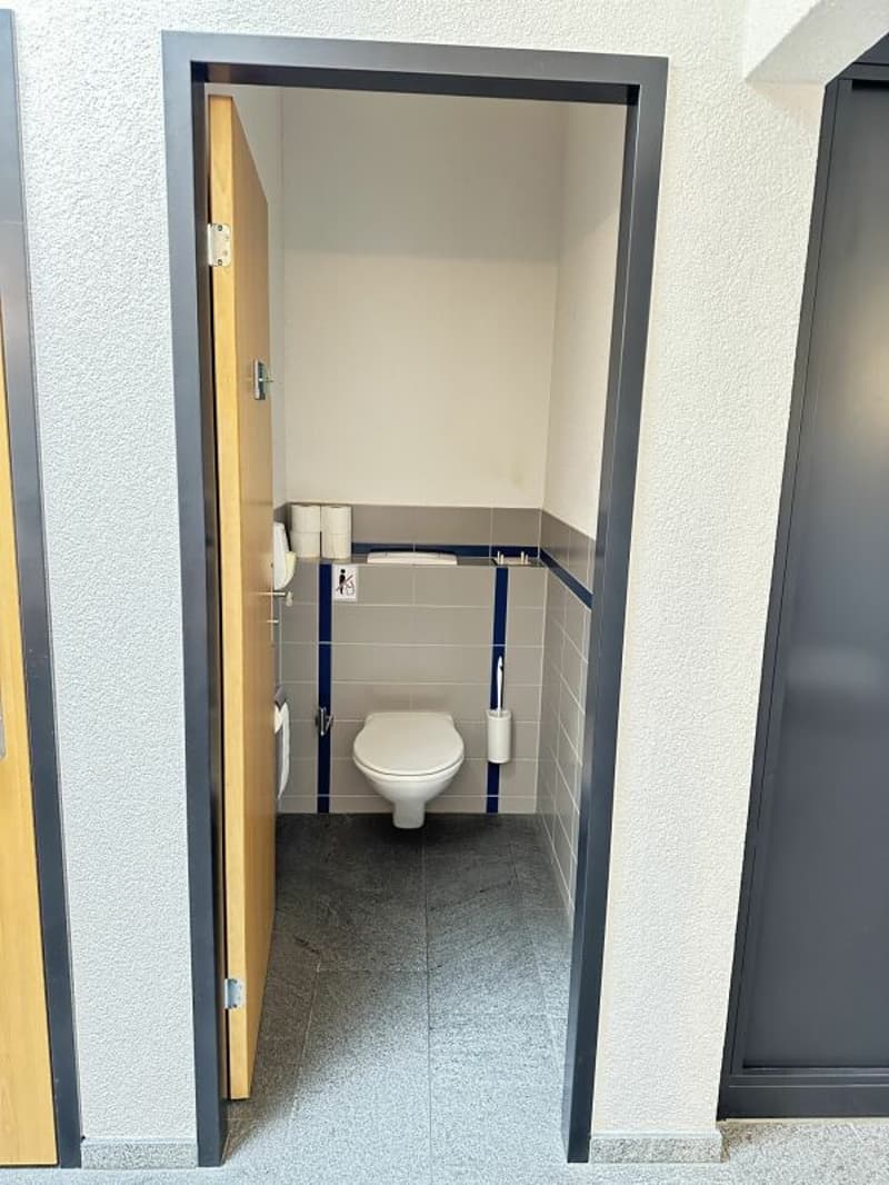 Repräsentative Büroflächen mit Empfang, Sitzungszimmer und Parkplätzen in Villmergen (20)