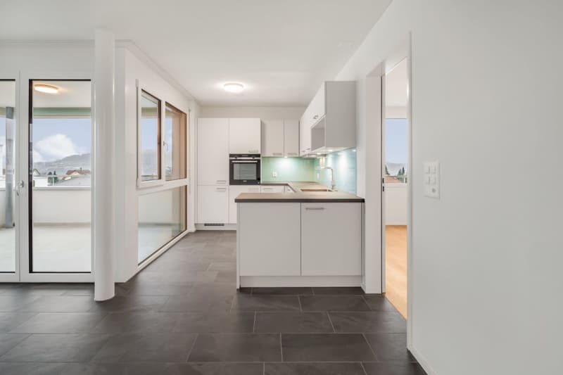 moderne Küche mit viel Platz