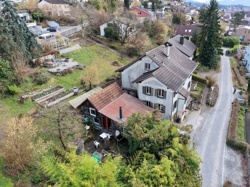 Maison unifamiliale avec potentiel de développement (2)
