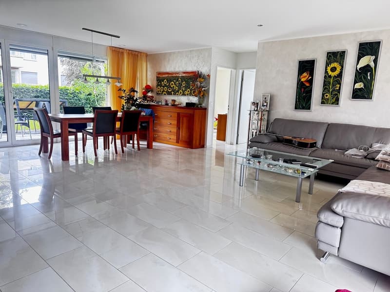 Spacious 4.5-room apartment in a popular family location in Wettingen (2)
