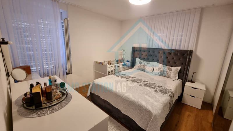 Bright 3.5-room apartment in the center of Reinach AG (2)