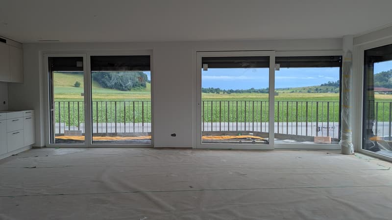 Appartement moderne 4.5 pièces dans un immeuble neuf à Eglisau – calme, ensoleillé et sans obstacle (8)