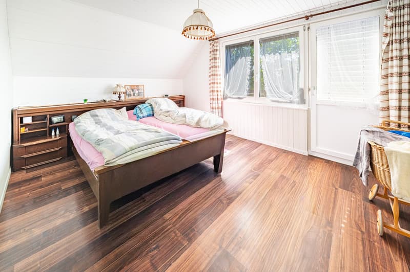 Maison unifamiliale spacieuse avec grand jardin et beaucoup d'espace extérieur (8)