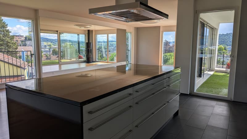 exklusive 4.5-Zimmer-Attikawohnung an ruhiger Lage (1)
