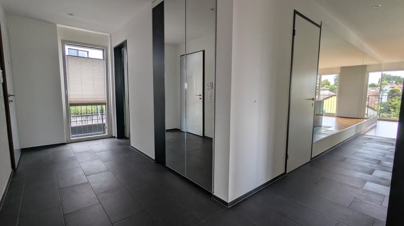 exklusive 4.5-Zimmer-Attikawohnung an ruhiger Lage (2)