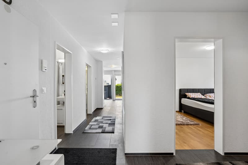 Moderne 4,5-Zimmer-Erdgeschosswohnung im familienfreundlichen Quartier (2)