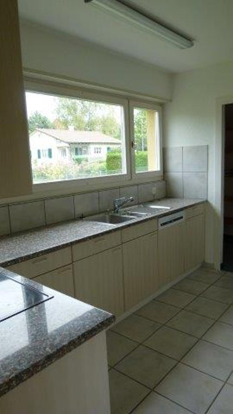 Charmantes 5.5-Zimmer-Einfamilienhaus in Embrach, befristet für ein Jahr (7)