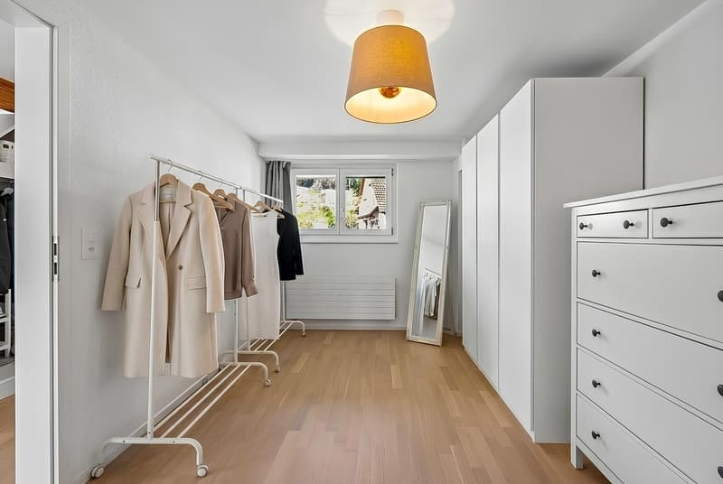 Befristet bis 30.11.2027 – moderne 3.5-Zimmer-Wohnung mit Sitzplatz (8)