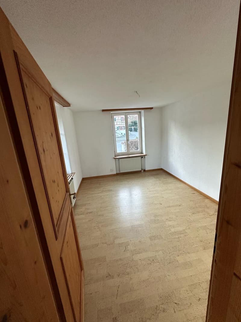 Charmante 4.5-Zimmer-Wohnung in Rüdlingen – ab sofort verfügbar (5)