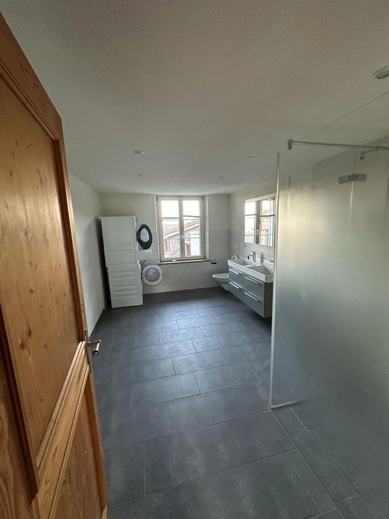 Charmante 4.5-Zimmer-Wohnung in Rüdlingen – ab sofort verfügbar (8)