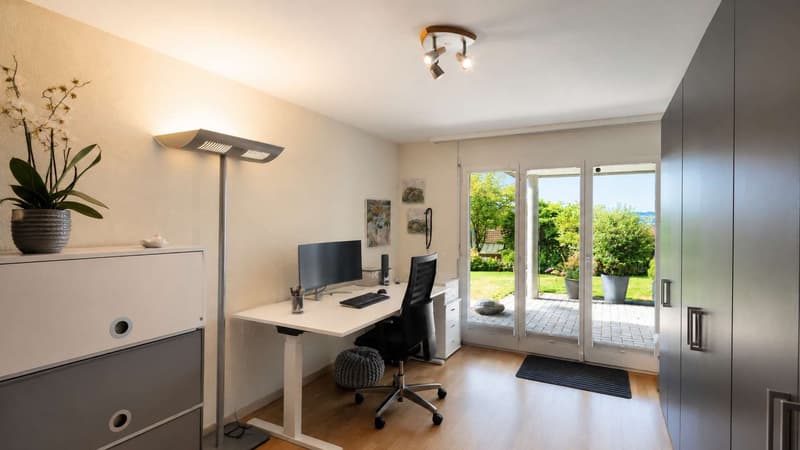 FAMILIENTRAUM MIT SEESICHT: 6.5-Zimmer-Einfamilienhaus in Uetikon am See (13)