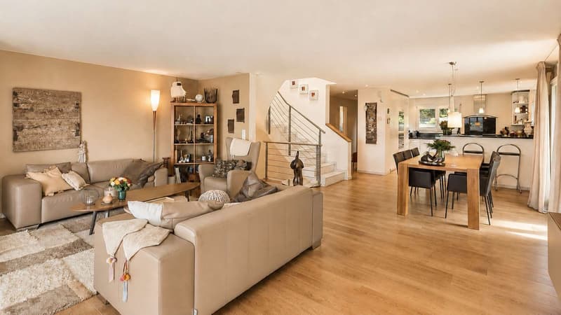 FAMILIENTRAUM MIT SEESICHT: 6.5-Zimmer-Einfamilienhaus in Uetikon am See (5)