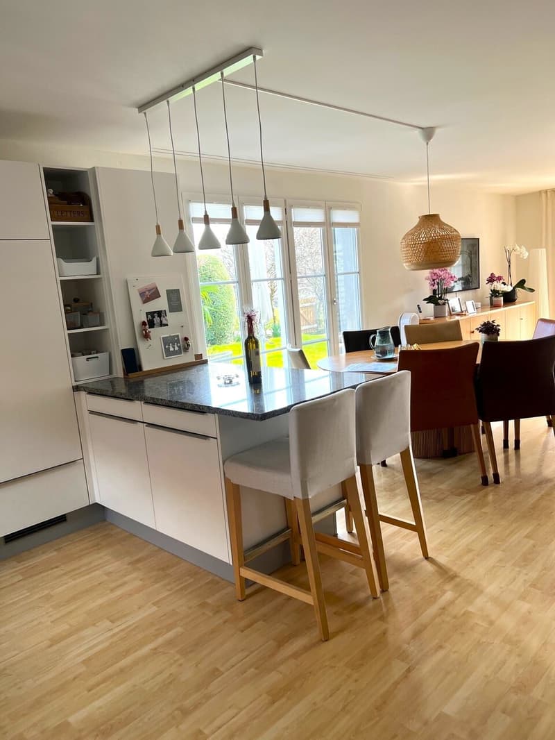 Fulfill your dream of living in a well-connected location (4)