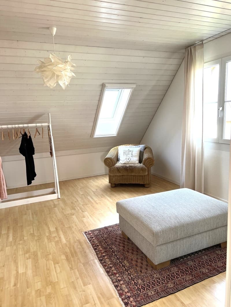 Fulfill your dream of living in a well-connected location (6)