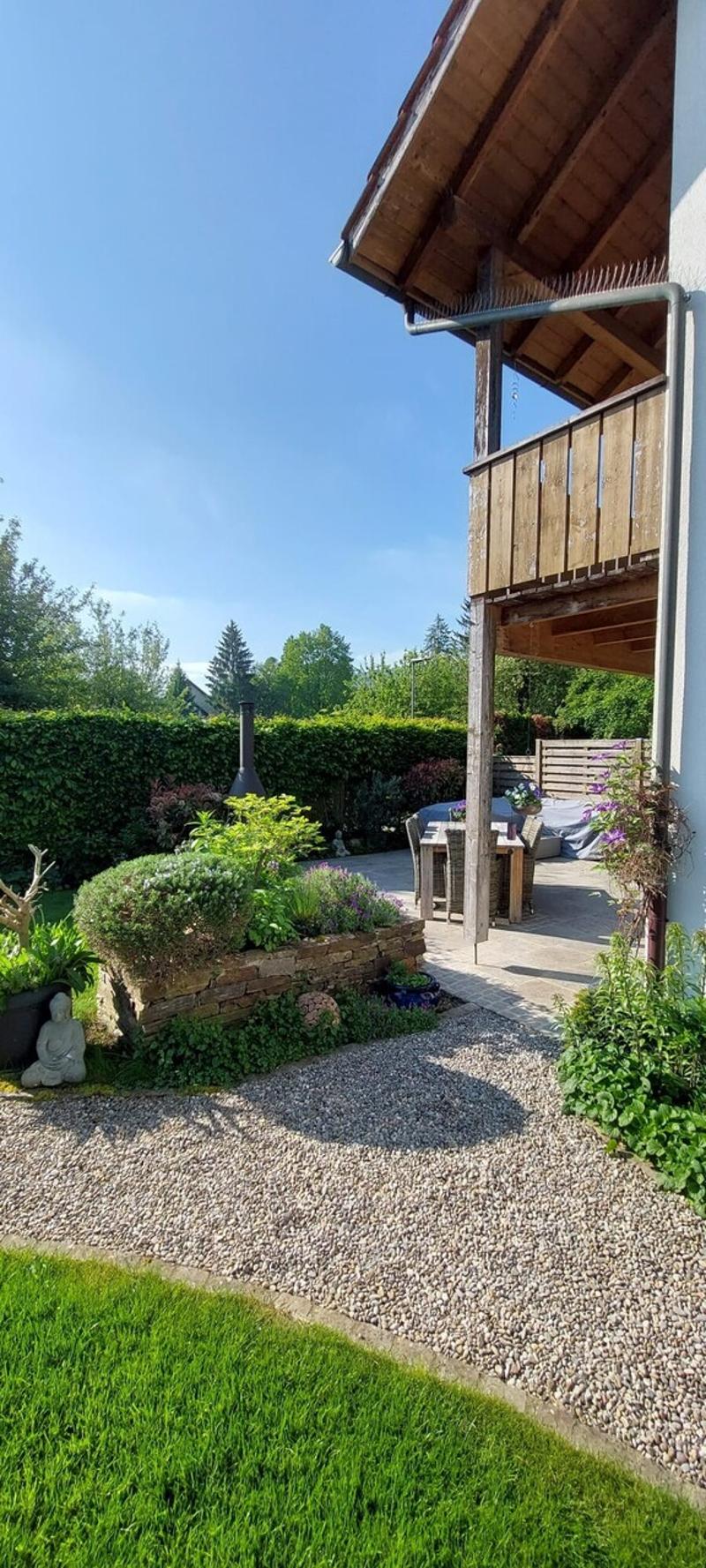 Fulfill your dream of living in a well-connected location (8)