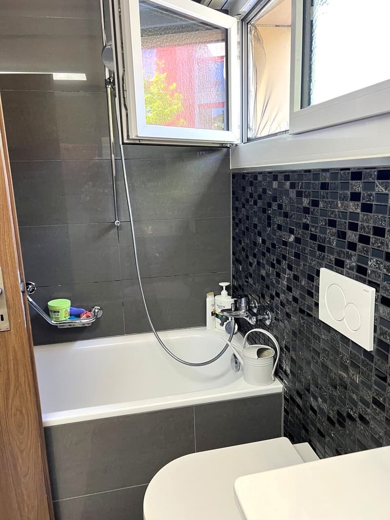 Uncomplicated living in a city-near location! 4 ½ room apartment in Fehraltorf ZH (6)