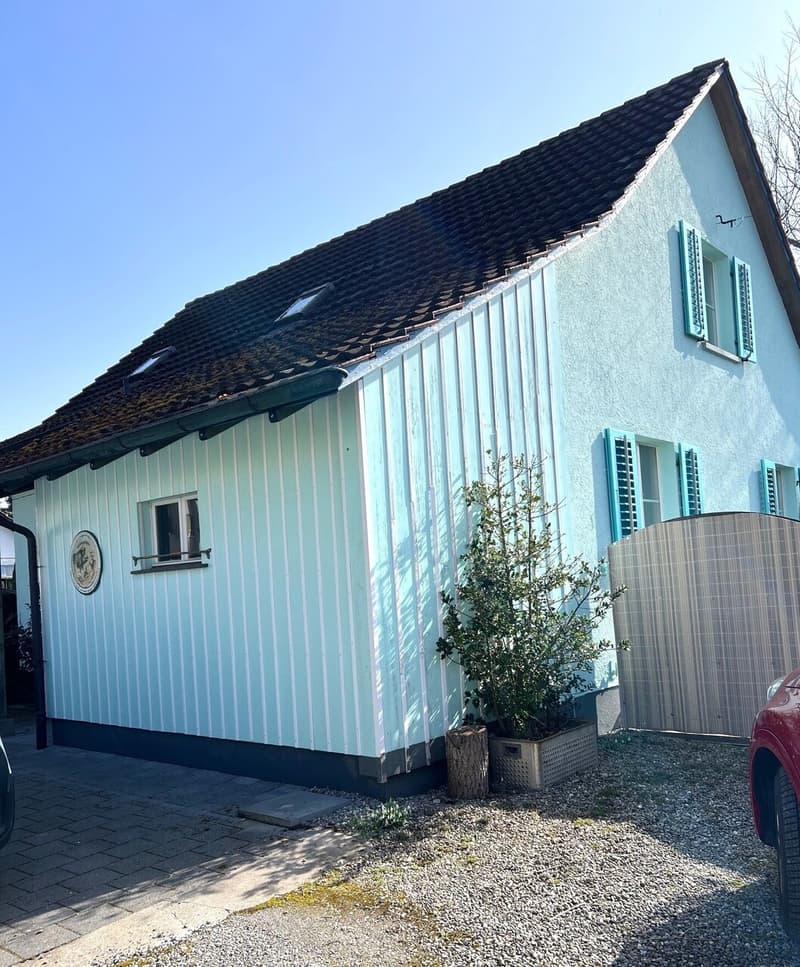 Land with potential for total renovation or new construction (2)