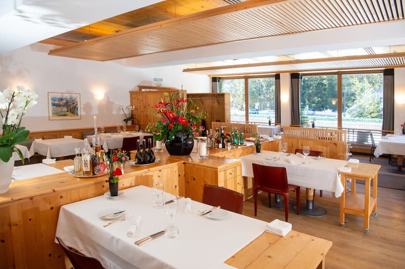 Restaurant for sale in clear mountain air at 1,473 meters (2)