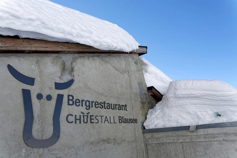 Où le panorama alpin et l'hospitalité se rencontrent – Restaurant de montagne Chüestall Blausee (8)