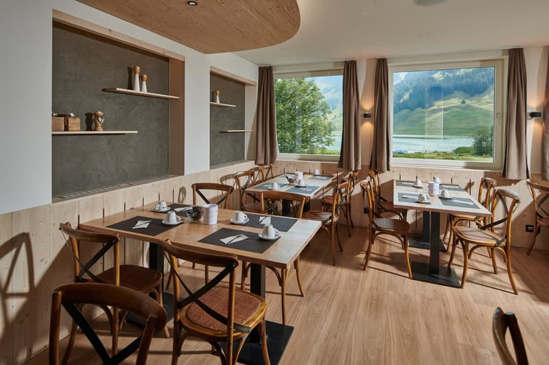 Tradition meets relaxation – Hotel Bad Schwarzsee is looking for new hosts! (9)