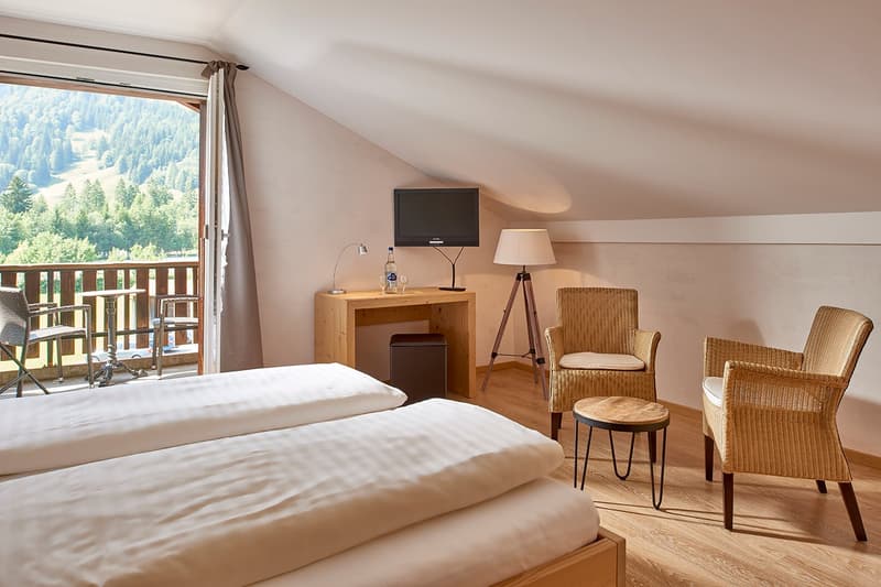 Tradition meets relaxation – Hotel Bad Schwarzsee is looking for new hosts! (4)