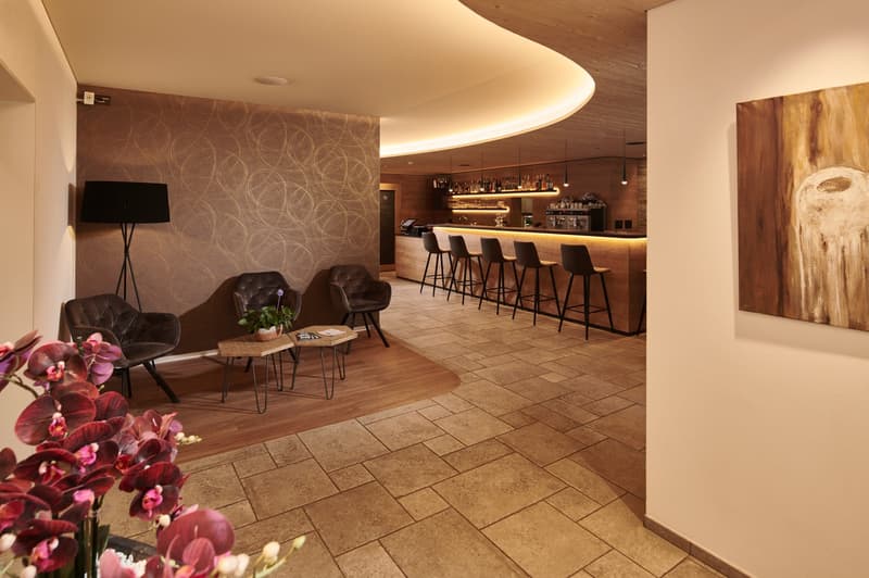 Tradition meets relaxation – Hotel Bad Schwarzsee is looking for new hosts! (2)