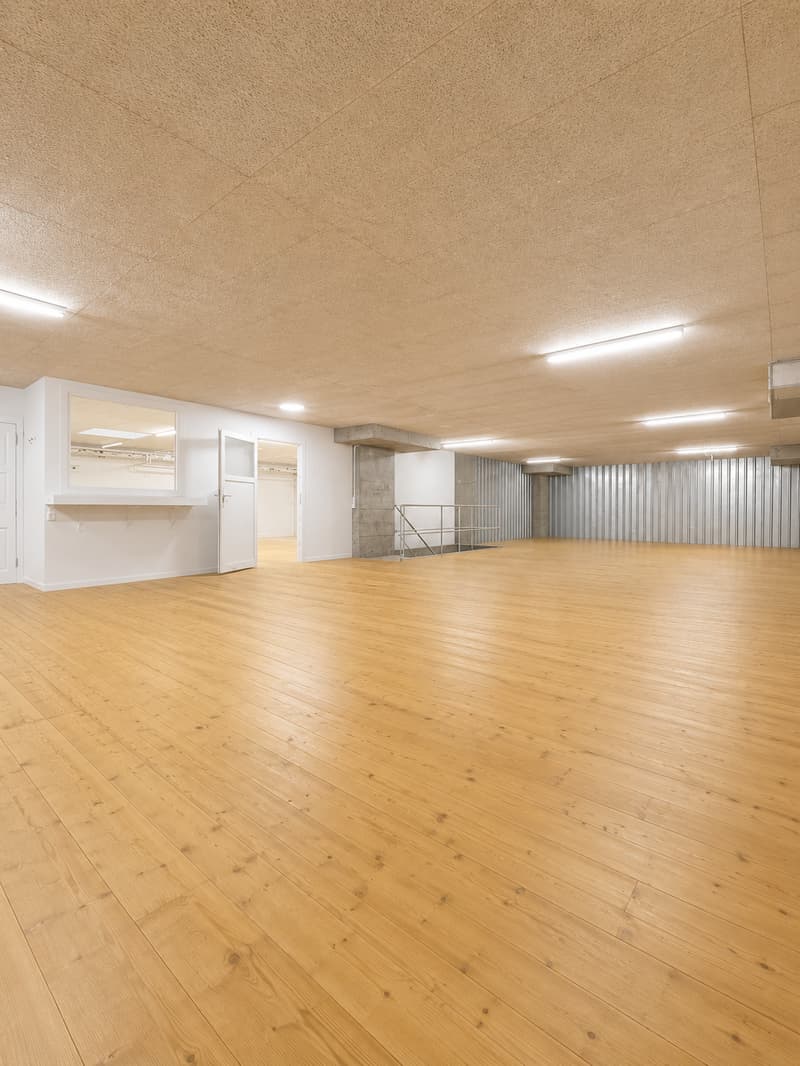 Grosszügige Lagerfläche auf zwei Etagen mit ca. 570 m² zu vermieten (3)