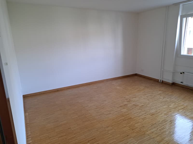 1 Zimmer-Wohnung, 1.OG rechts (7)