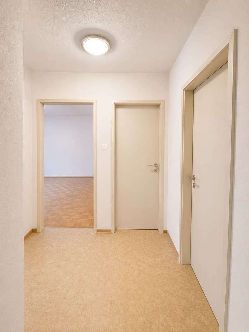 Helle 3-Zimmerwohnung im 3.OG an zentraler Lage (3)