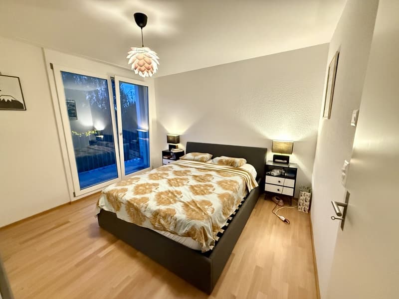 Helle 4.5-Zimmerwohnung mit grosszügigen Aussenflächen und Sicht auf den Zürichsee (7)