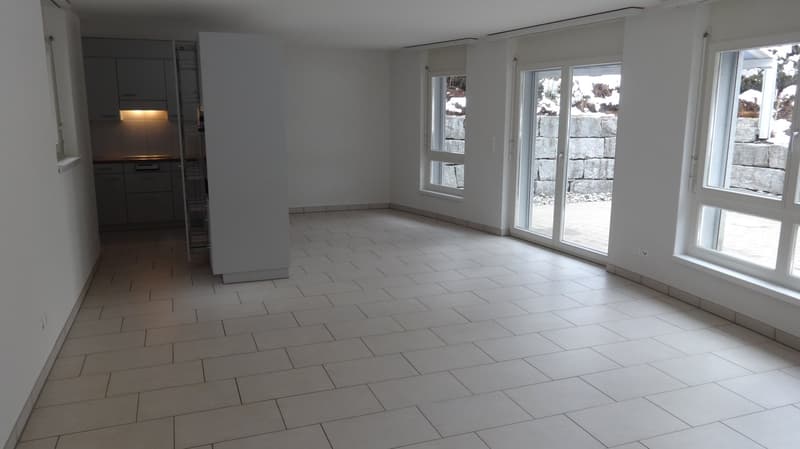 Schöne 4.5-Zimmerwohnung mit Gartensitzplatz im Herzen von Lieli (2)