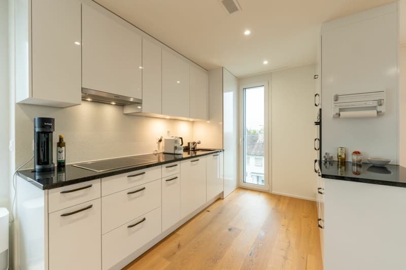 Exclusive 2½-room apartment in prime location in Oftringen! (4)