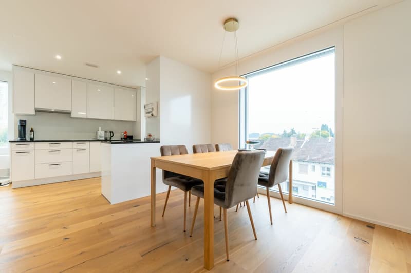 Exclusive 2½-room apartment in prime location in Oftringen! (7)
