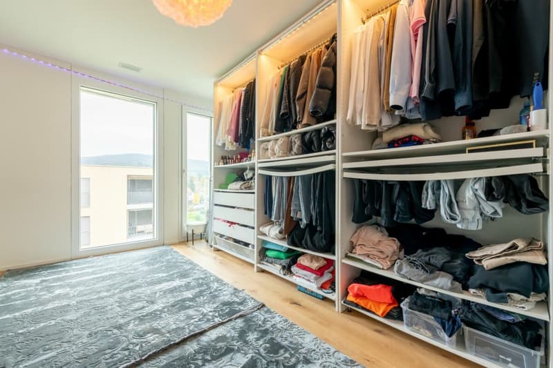 Exclusive 3.5-room apartment in prime location in Oftringen! (11)