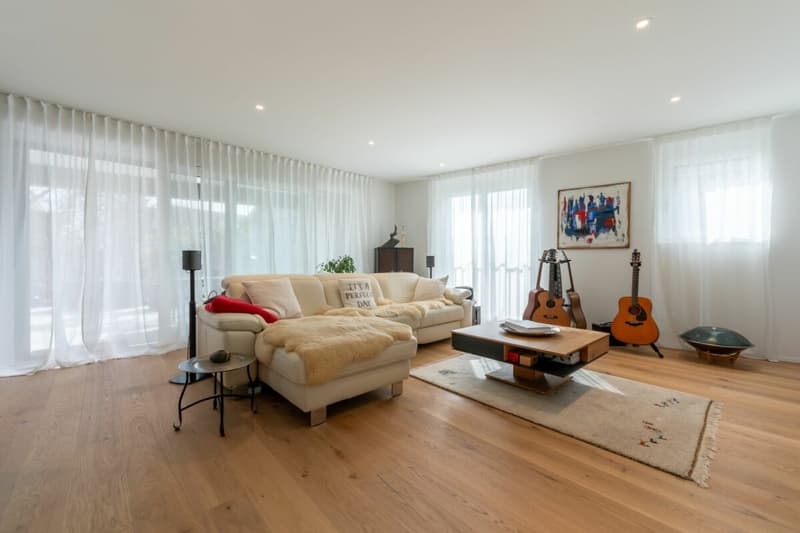 Wohn(T)raum - Exklusive 3½-Zimmer-Wohnung an bester Lage in Bünzen! (4)