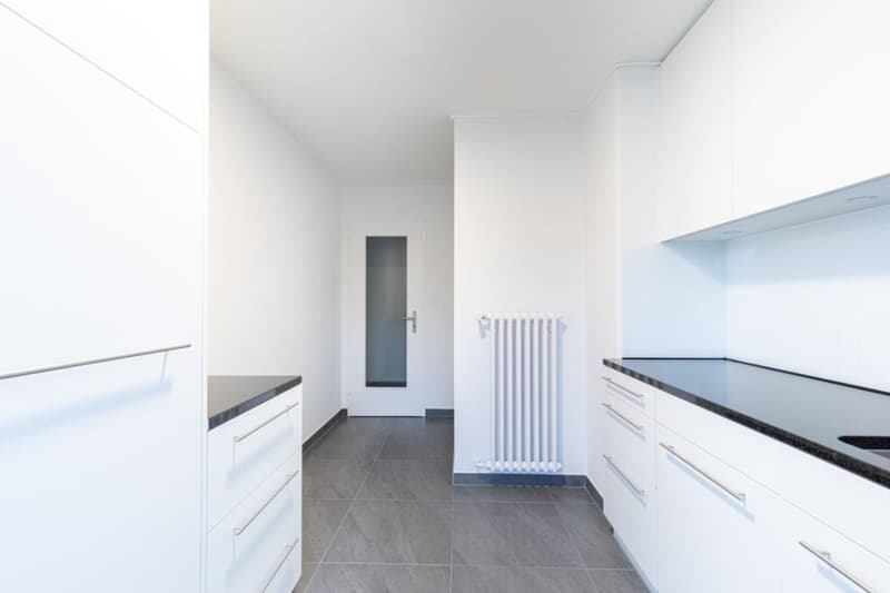 Renovated 4-room apartment - Welcome to your new home! (2)