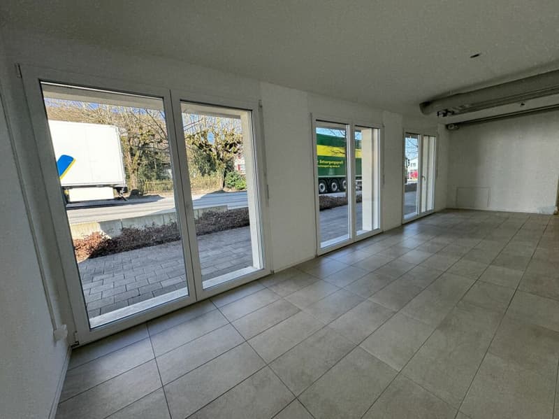 Spazio commerciale / ufficio ca. 28 m² (2)