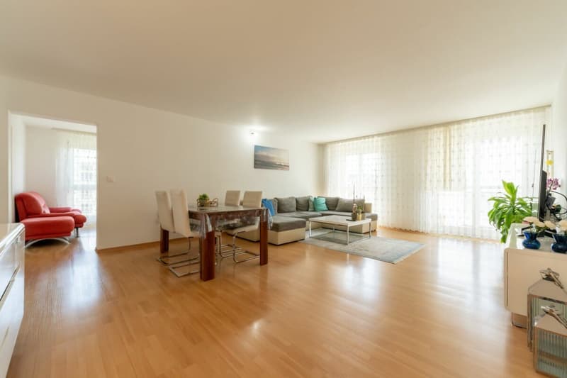 Dream Home - 4.5-room apartment in prime location! (3)