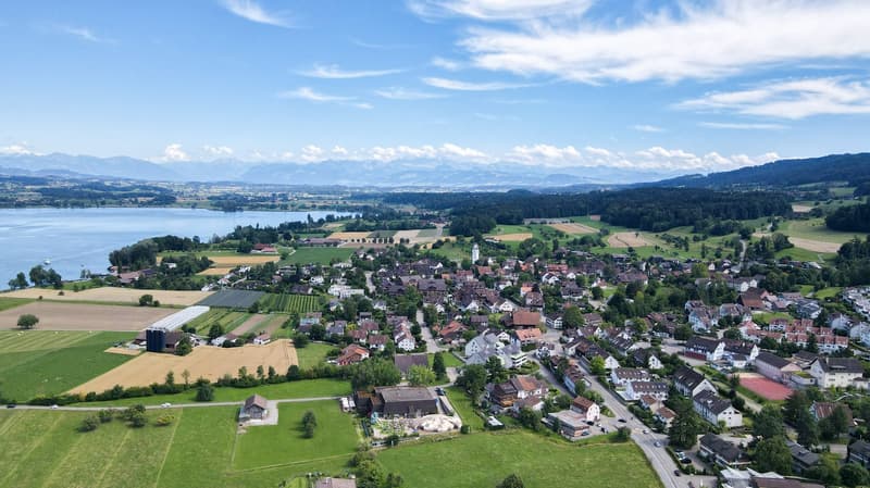 Neubau "SERAEL" - Unverbaubare Sicht auf den Greifensee, ruhig und dorfnah (11)