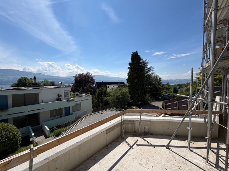 New building "VILYA" - Living with outstanding lake and mountain views in a quiet location (4)