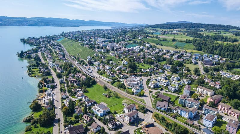 New building "VILYA" - Living with outstanding lake and mountain views in a quiet location (10)