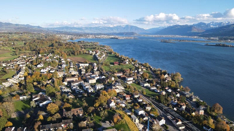 Impression Uerikon und Quartier "im Gsteig"