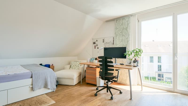 Grosszügige 5.5-Zimmer-Maisonette-Wohnung mit viel Privatsphäre und Wohnkomfort (6)