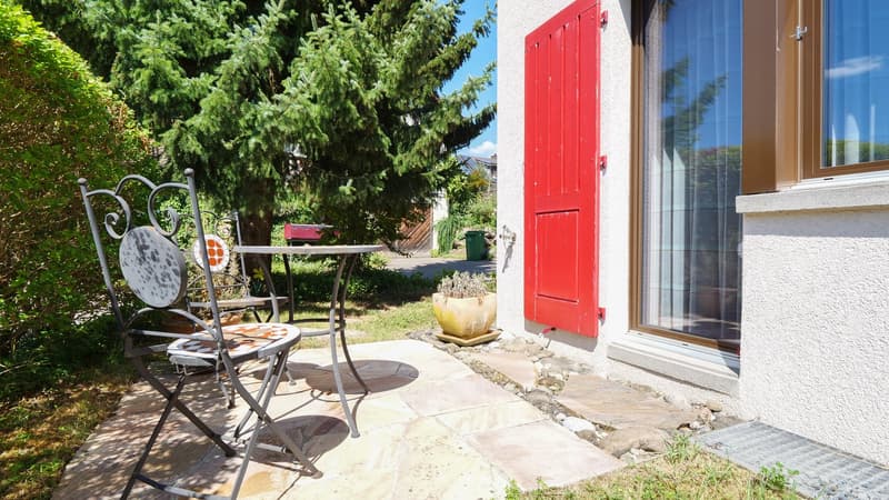 Einfamilienhaus an zentraler und ruhiger Lage mit einmaligen Ausbaupotenzial (3)
