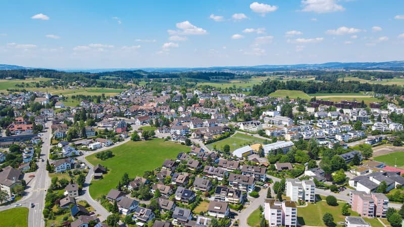 Einfamilienhaus mit grossem Ausbaupotenzial, zentral und ruhig gelegen (18)